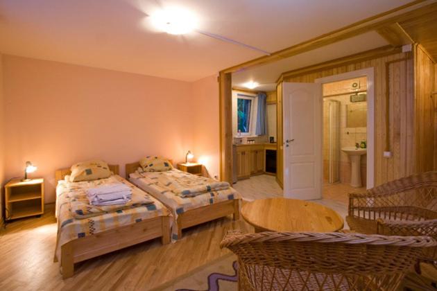 EAKlimų kaimo turizmo sodyba Iešnalė - Housity