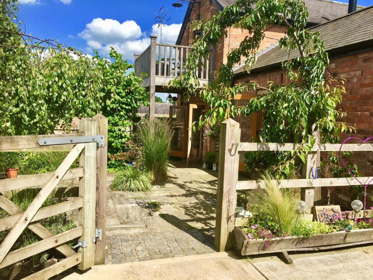 Bybrook Barn Bed & Breakfast - Housity