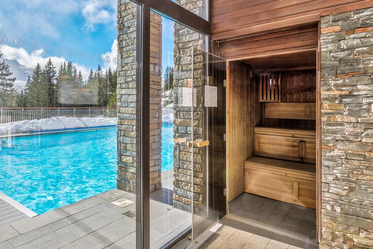 Piscine de l'établissement Résidence Pierre & Vacances Premium Les Terrasses d'Eos ou située à proximité