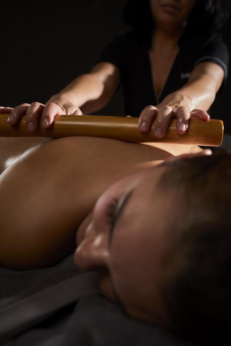 O spa e/ou outras comodidades de bem-estar em Alcazar Hotel & SPA