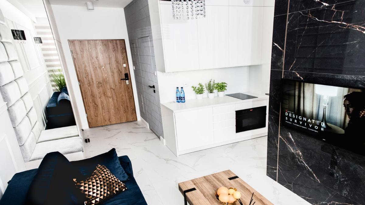 Hypnotize Apartment Glamour - Housity