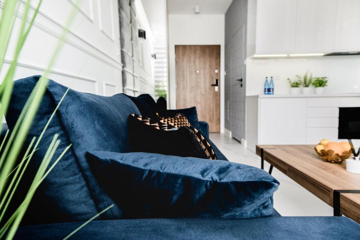 Hypnotize Apartment Glamour - Housity