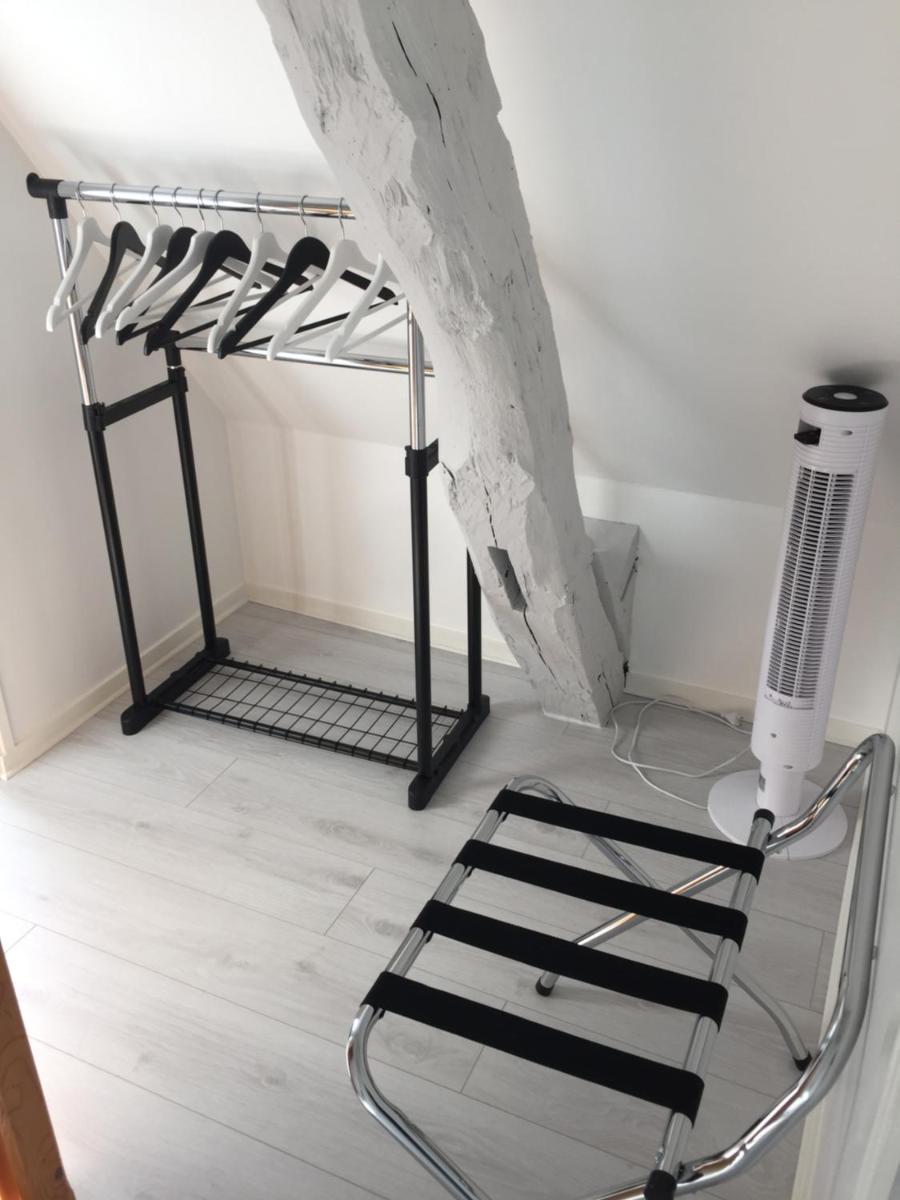 QUAI 65 , 3 pièces sur le port, à 250 m de la rue piétonne et de la mer - Housity