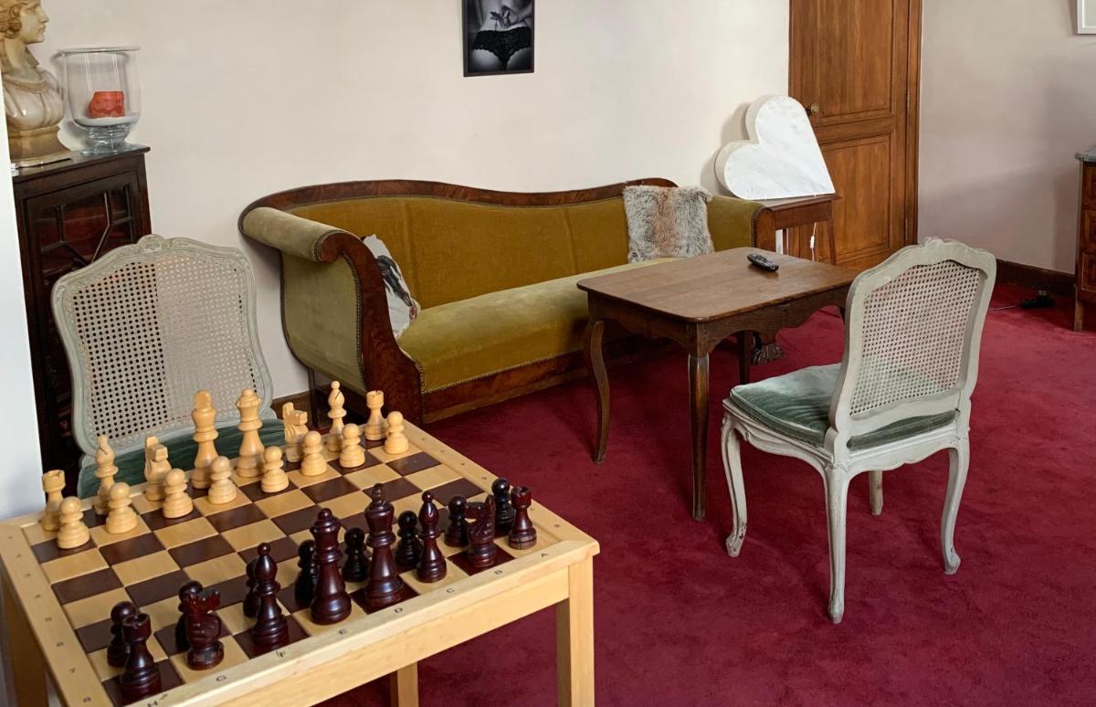 Villa Theresa à 25 min de PAIRI DAIZA - Housity