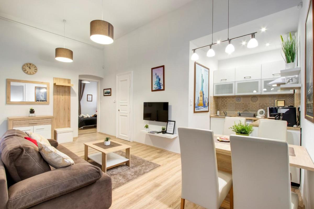 Standard Apartment by Hi5 - Weiner Leo - Housity