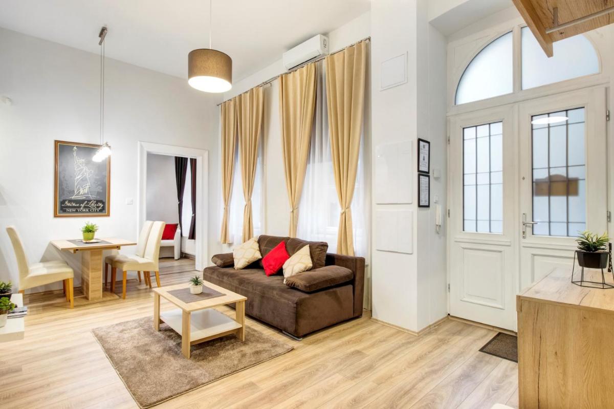 Standard Apartment by Hi5 - Weiner Leo - Housity