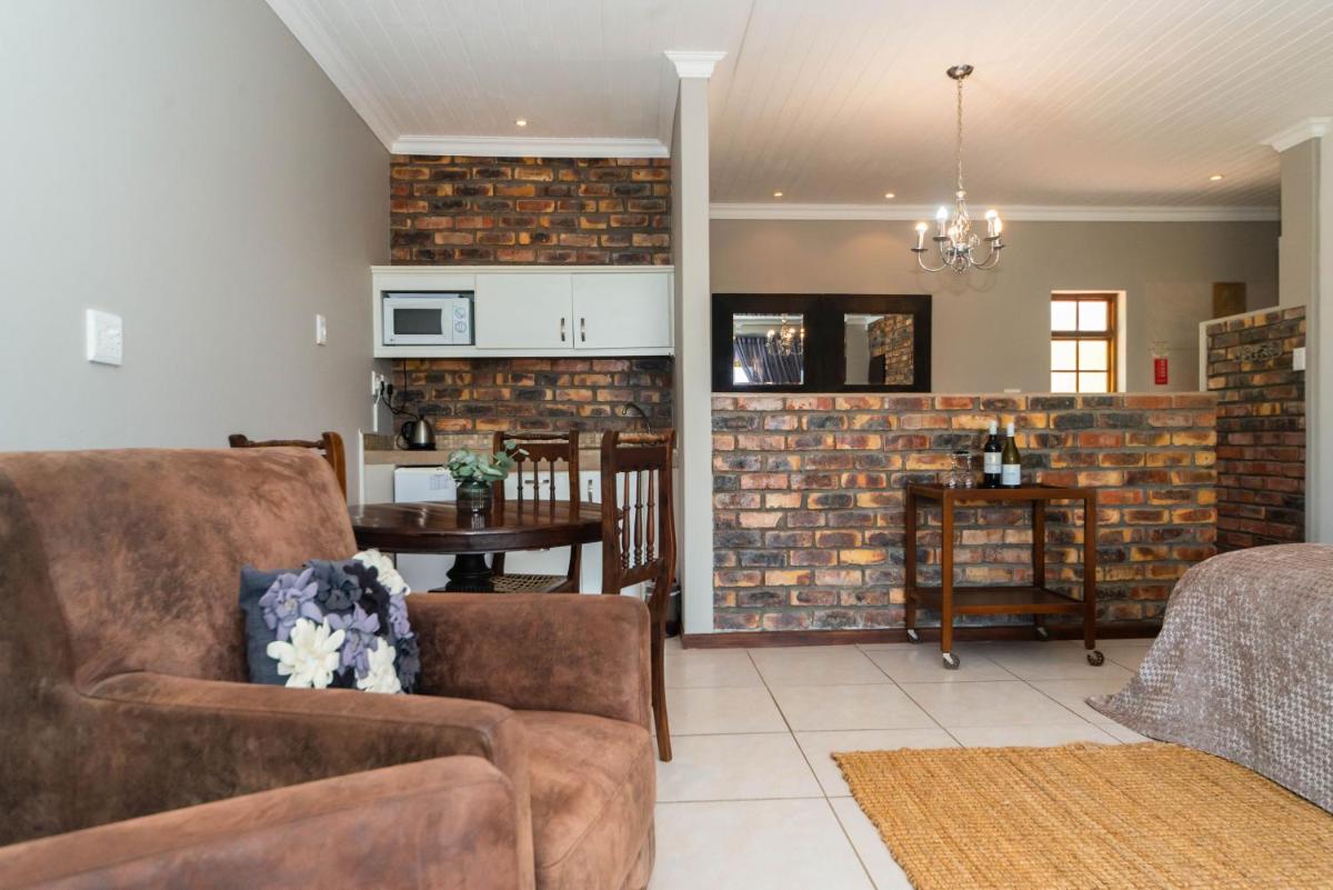 Melkboomsdrift Guest House & Conference Centre - Housity