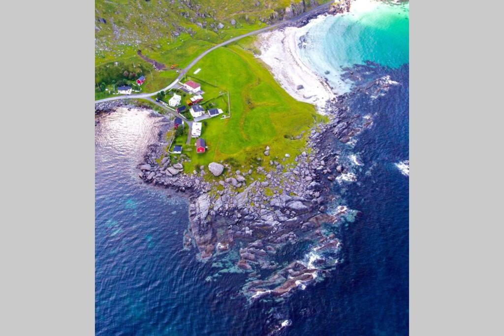 Lofoten- Enjoy the Nature-With a beautiful beach - Housity