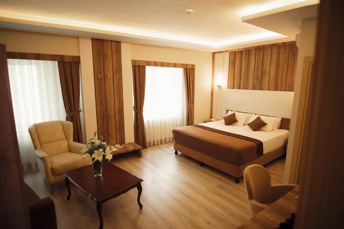 Line Suite Hotel - Housity
