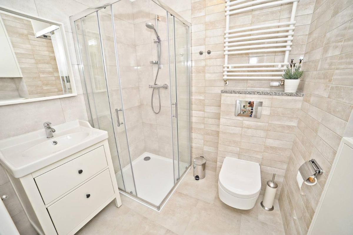 Deluxe Modern Apartment Victoria Residence by Grand Apartments - Housity