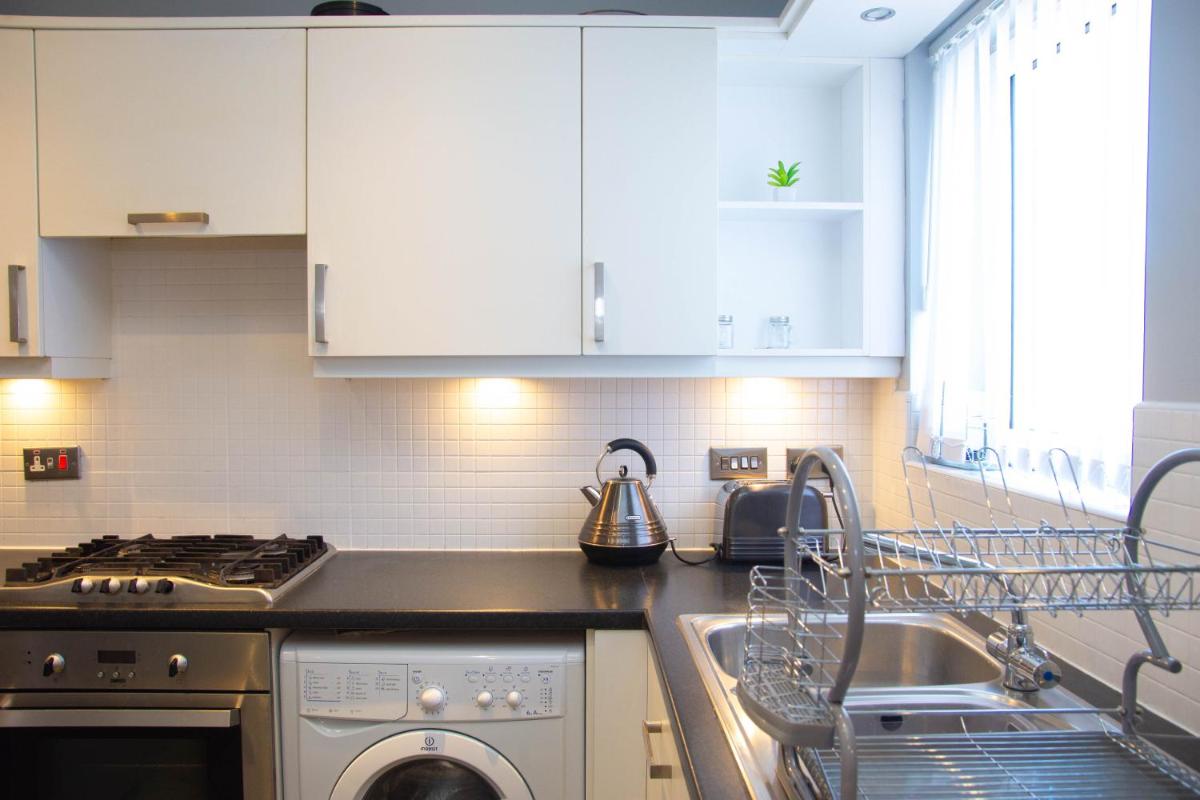 Romulus Court Fenham - Housity