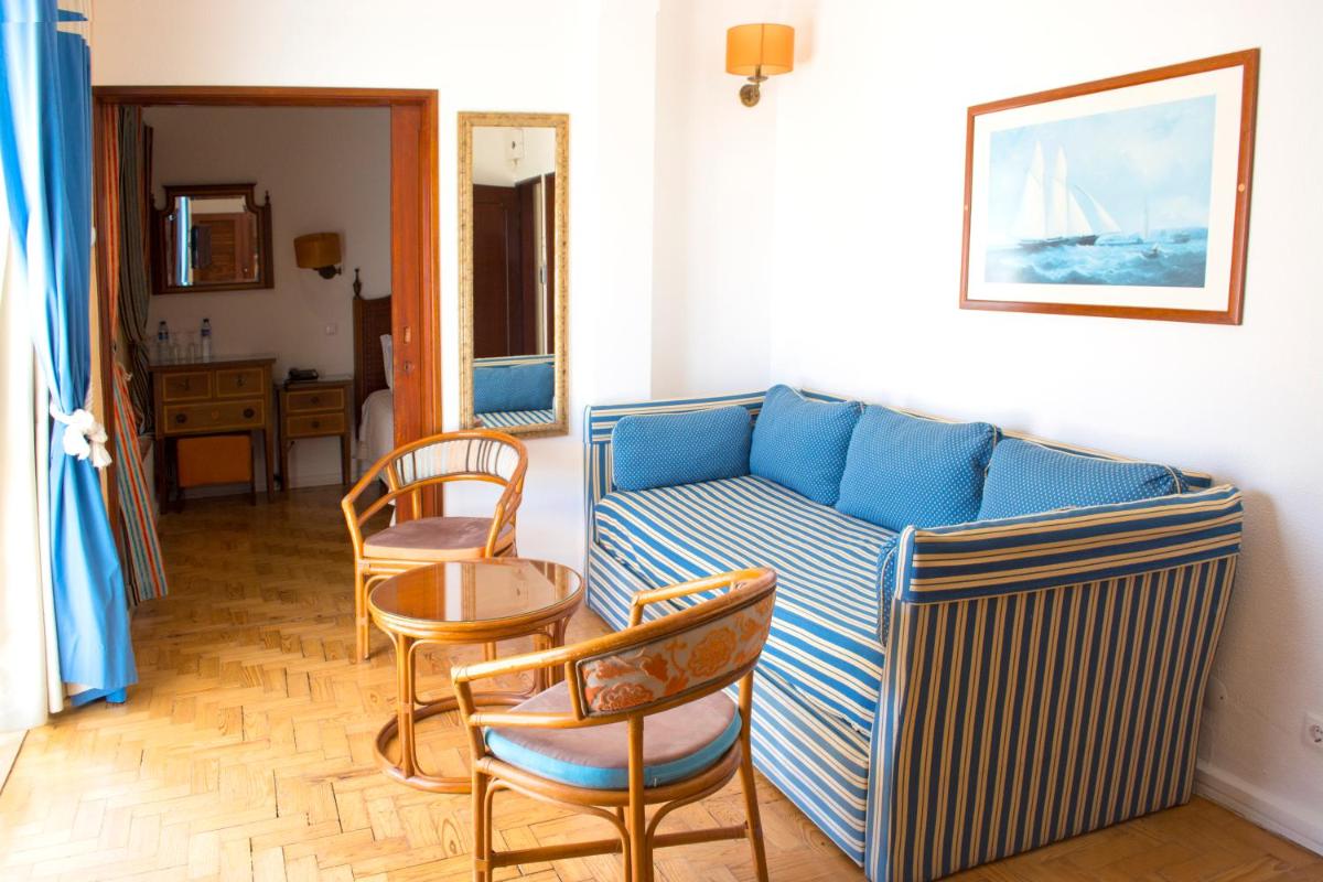 Uma área de estar em Hotel do Cerro