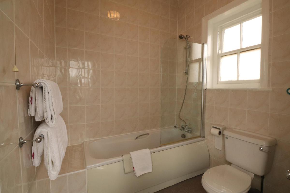 The Esplanade Hotel - Housity