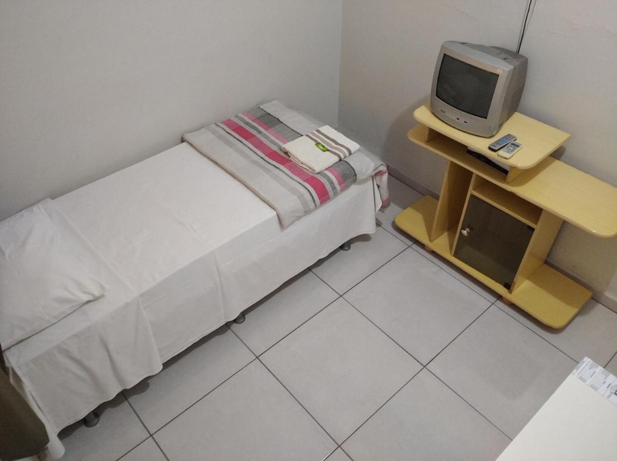 Angelu's Hotel - Housity