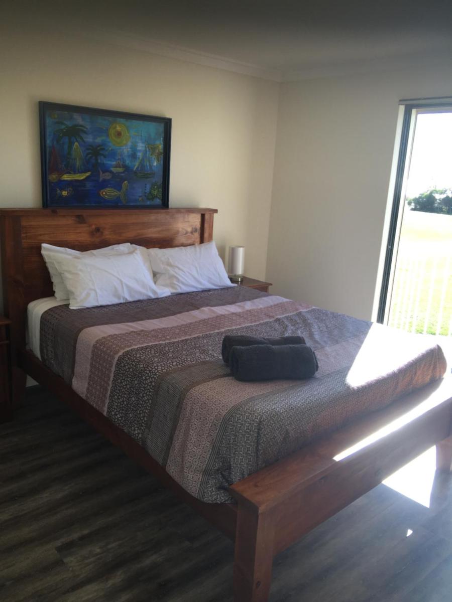 Long Beach Retreat Townhouse - Housity
