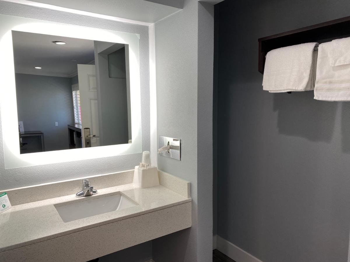 Regency Motel - Housity