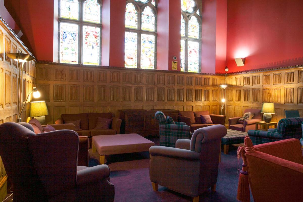 One Bedroom Apartment Highland Club Scotland - Housity