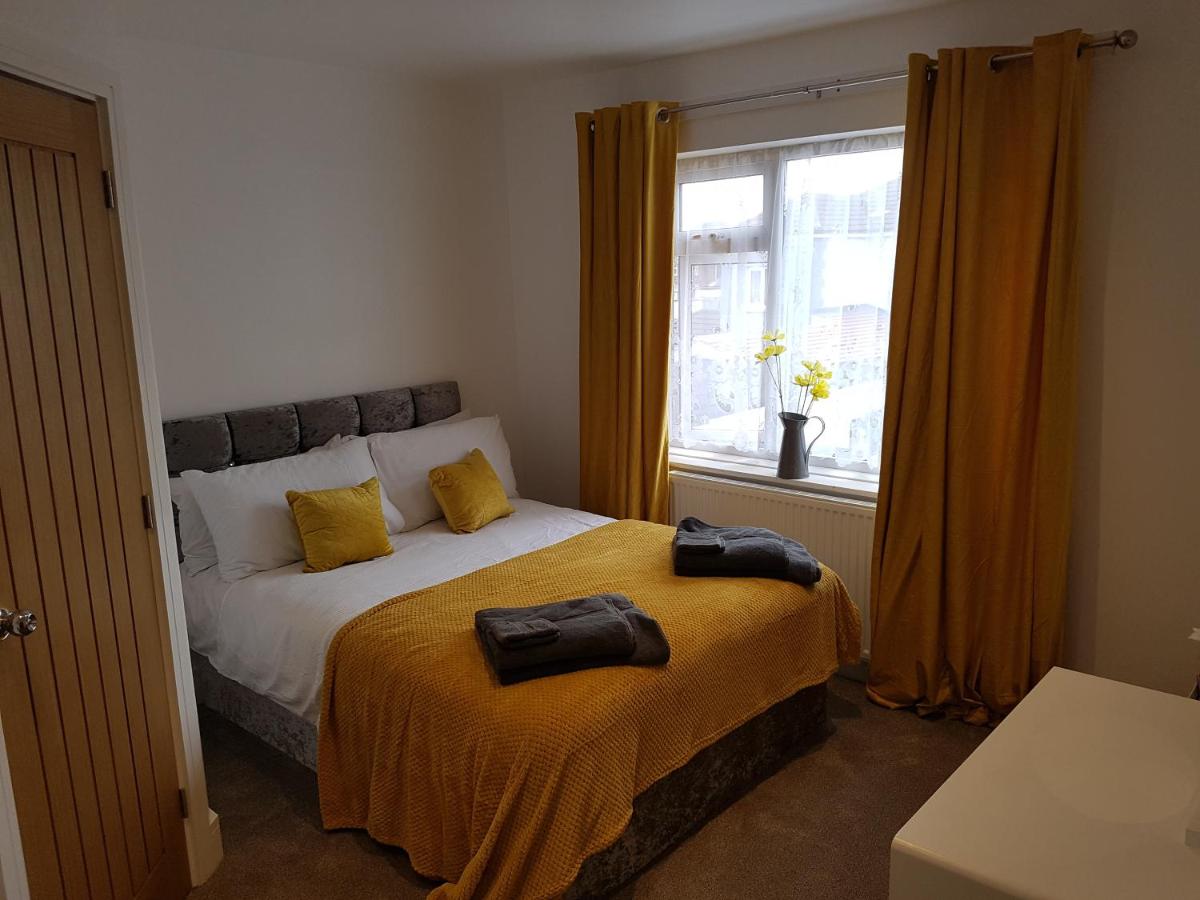 Rosie flanagan's - Housity