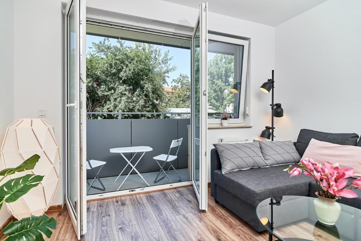 Modern Apartments Wroc?aw by Renters - Housity