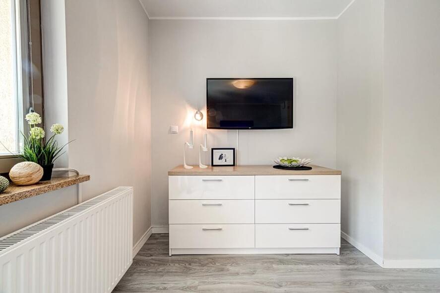 White Apartment Swinemünde - Housity