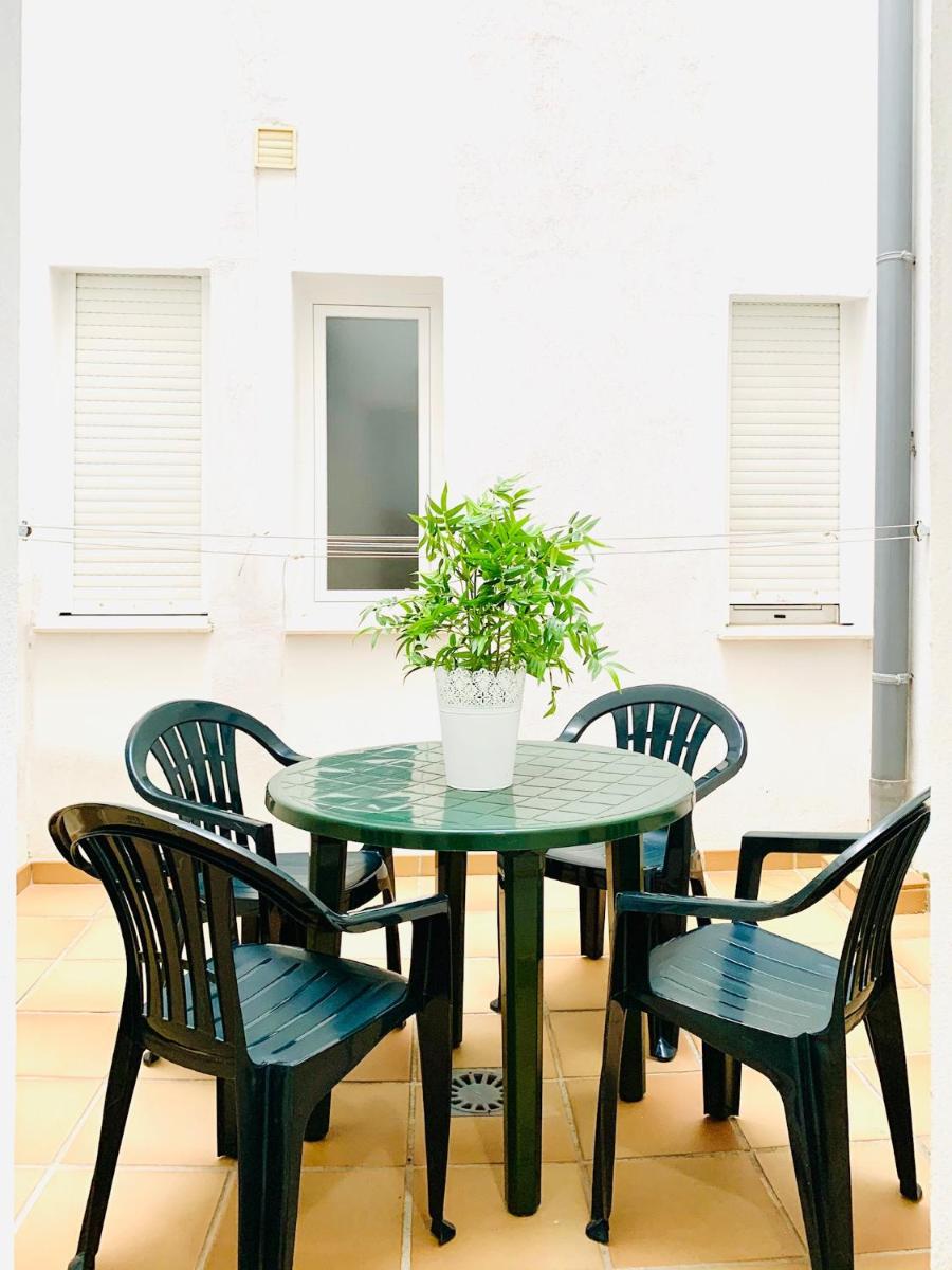 Precioso apartamento cerca del mar con wifi, piscina y parking - Housity