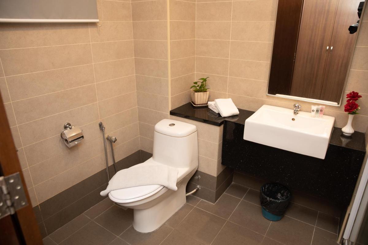 Jewels Hotel - Hizvo