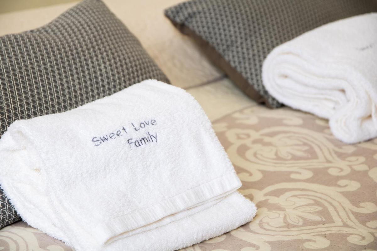 Sweet Love Family - Housity