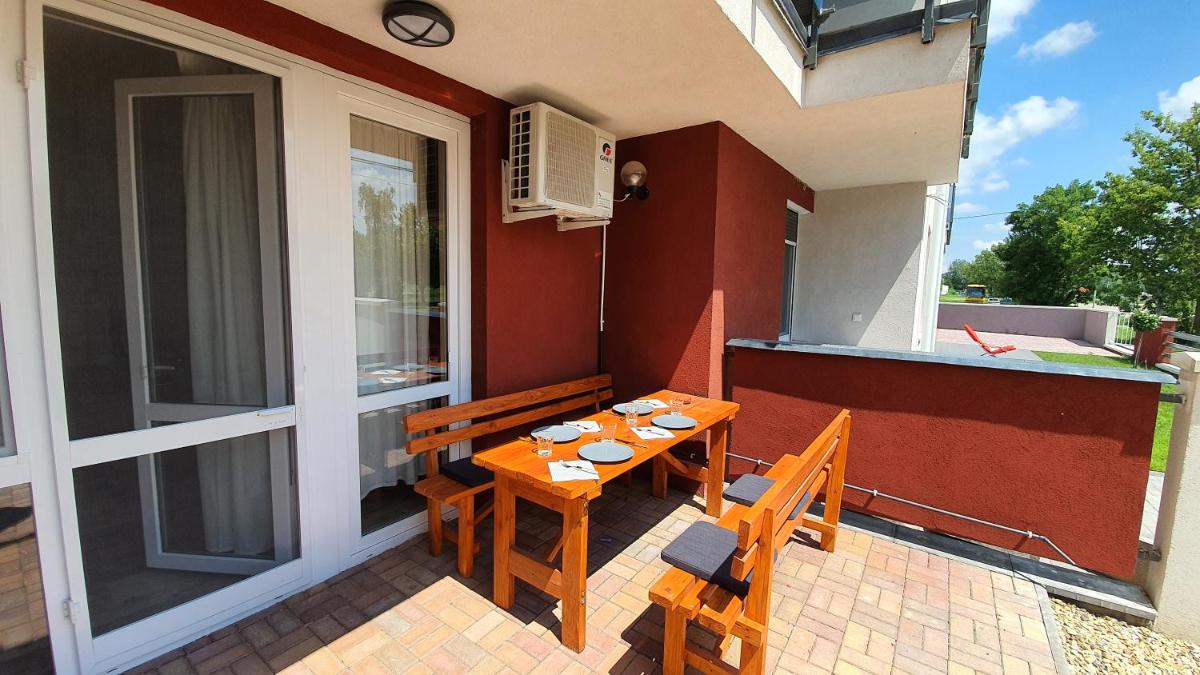 Aqua Apartman - Housity
