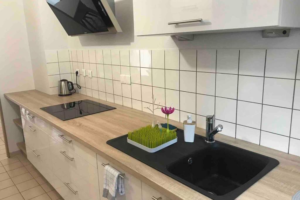 La maison de ville - 4 chambres, 2 sdb, terrasse et garage - 90m2 - Housity
