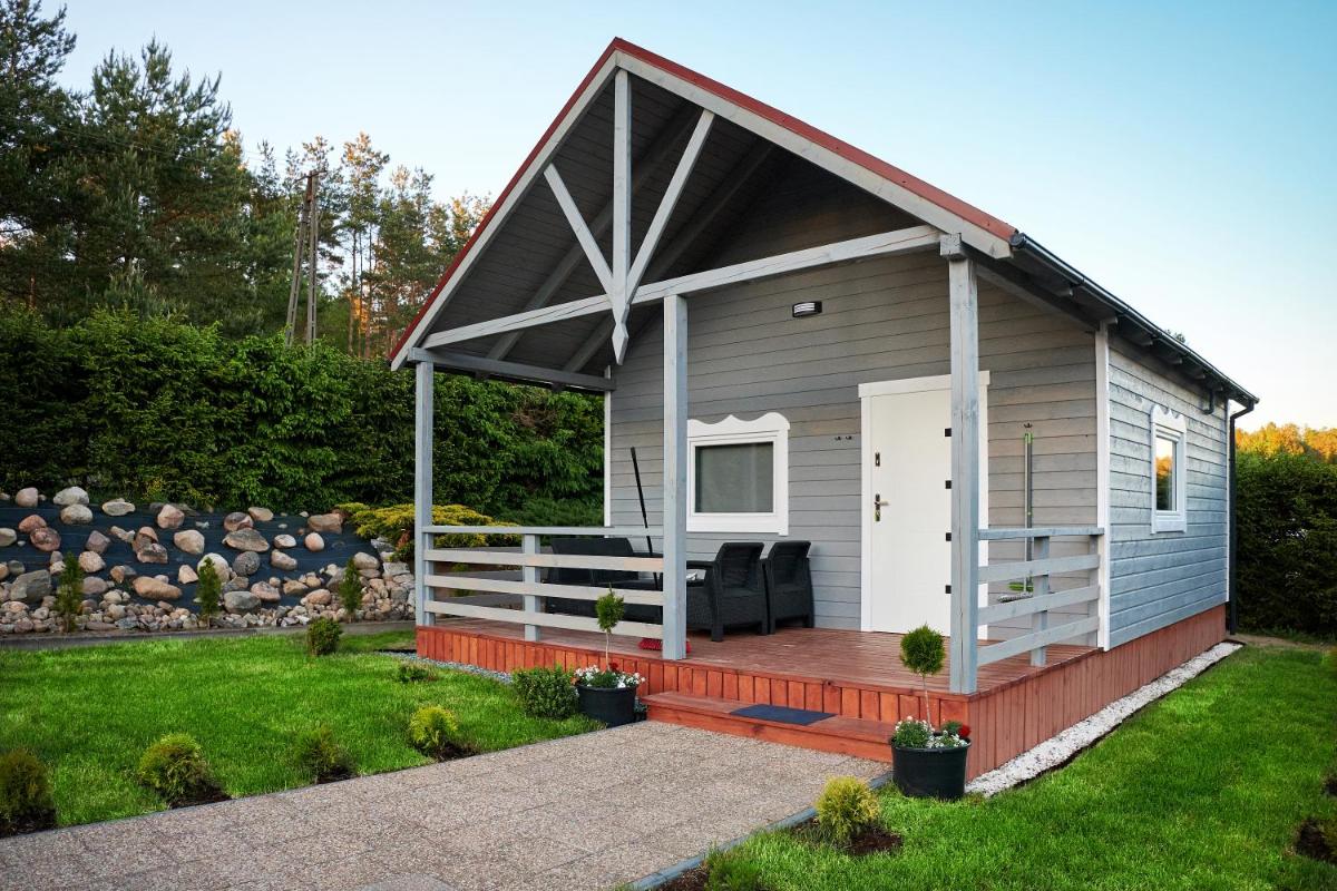 Domki pod klonem - Housity