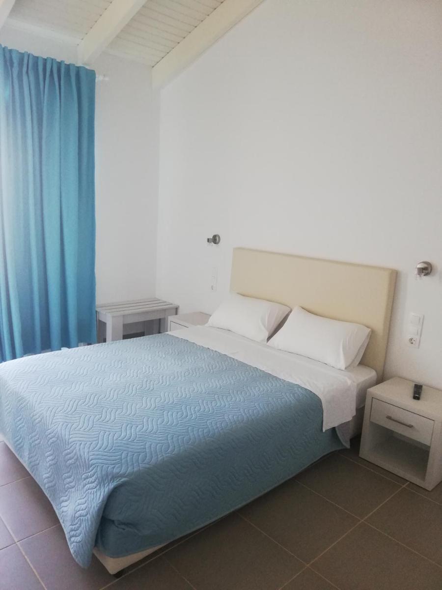 Seaside Rooms - Acrogiali - Housity