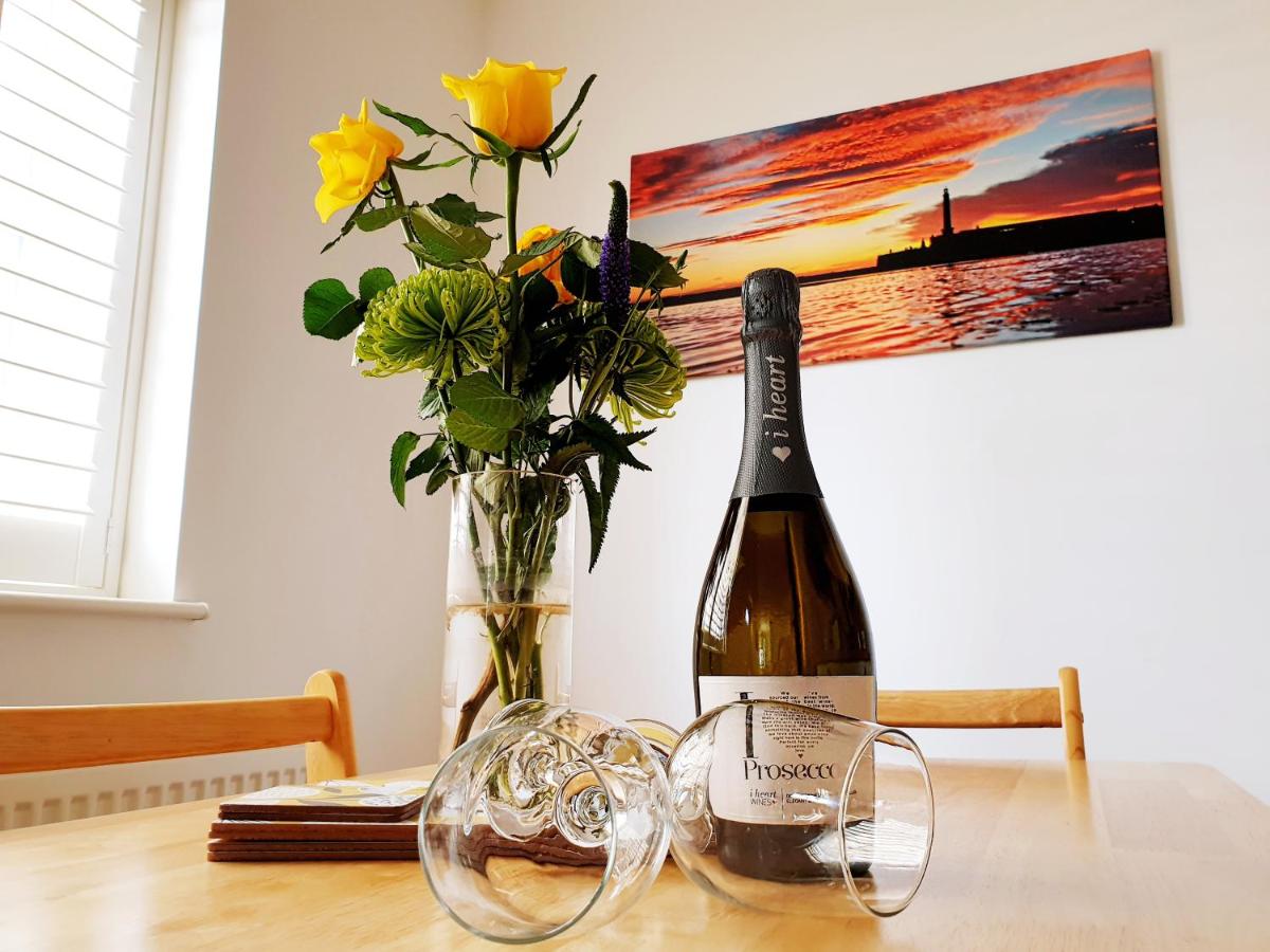 'Little Eaton Margate' Perfectly located Town House by the Sea, with FREE parking! - Hizvo