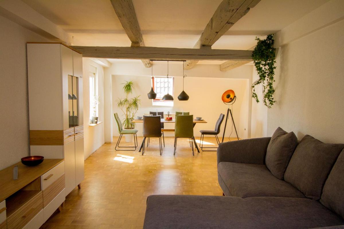 Main Idyll - Housity