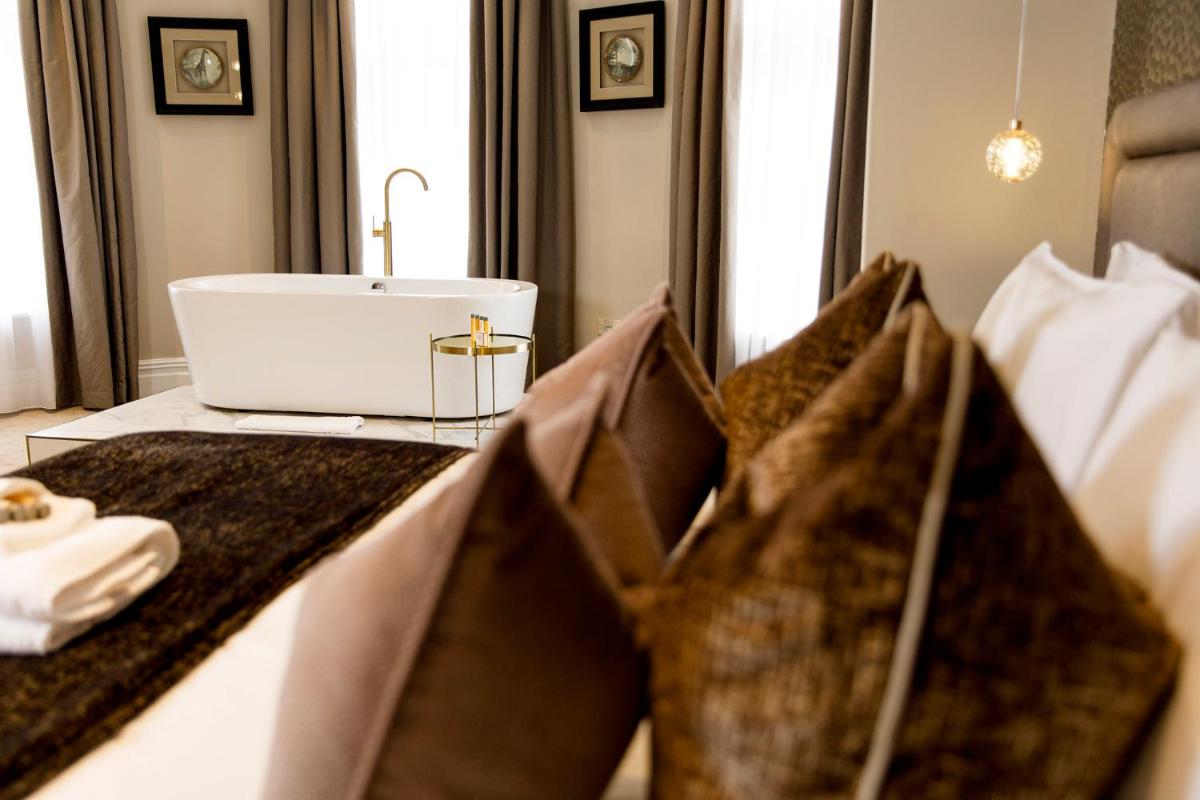 Lanelay Hall Hotel & Spa - Housity