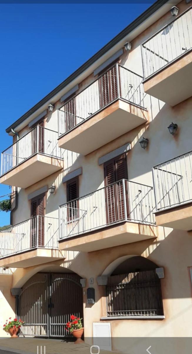 Hotel Bed Sandalia - Housity