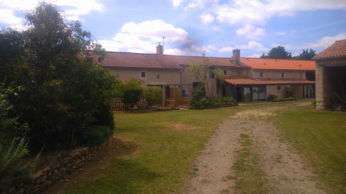 Chambre d'hôtes Au Chant des Vents - Housity