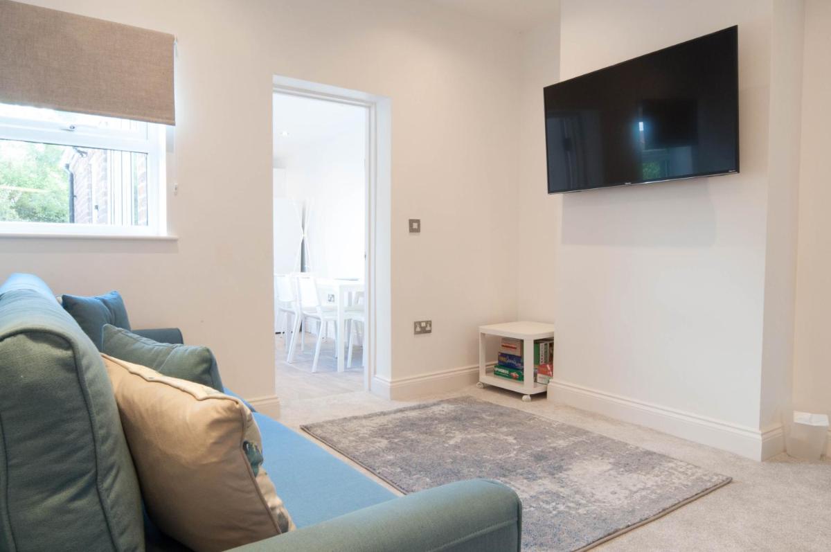 The Comet - 5 separate beds & 3 bathrooms - Housity