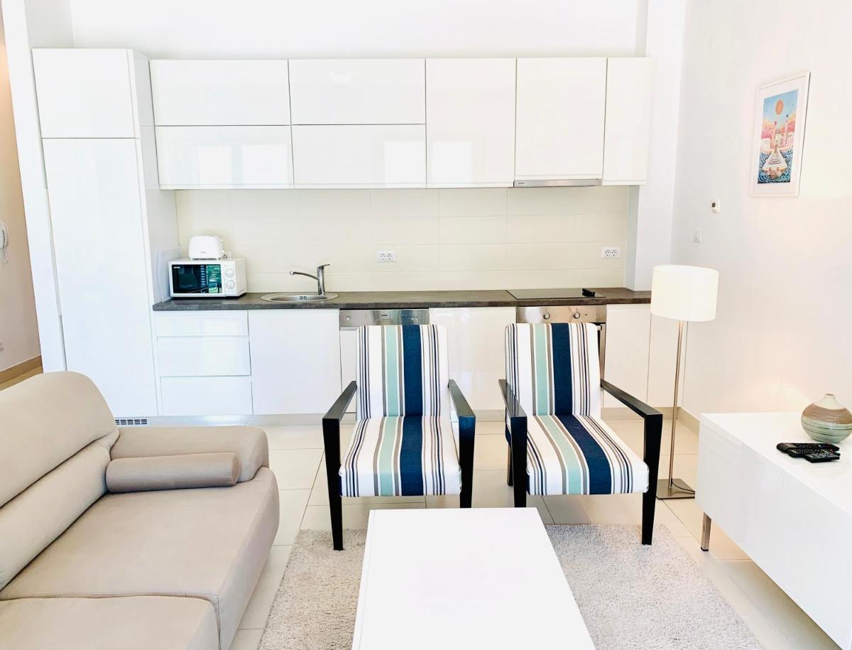 Lavender Bay Apartment C32 - Housity
