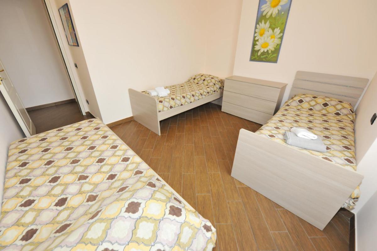 Casa Costa Outlet 4 - Housity