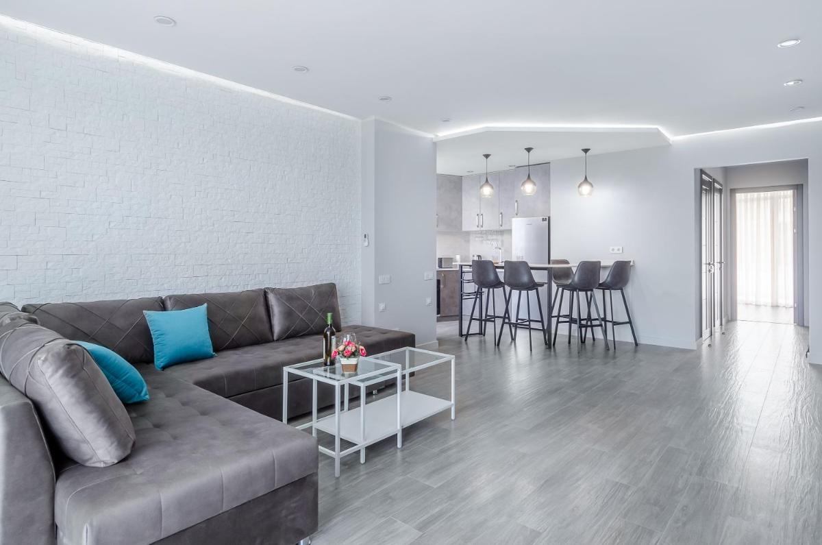 Suitetrails - GREEN LINE APARTMENT