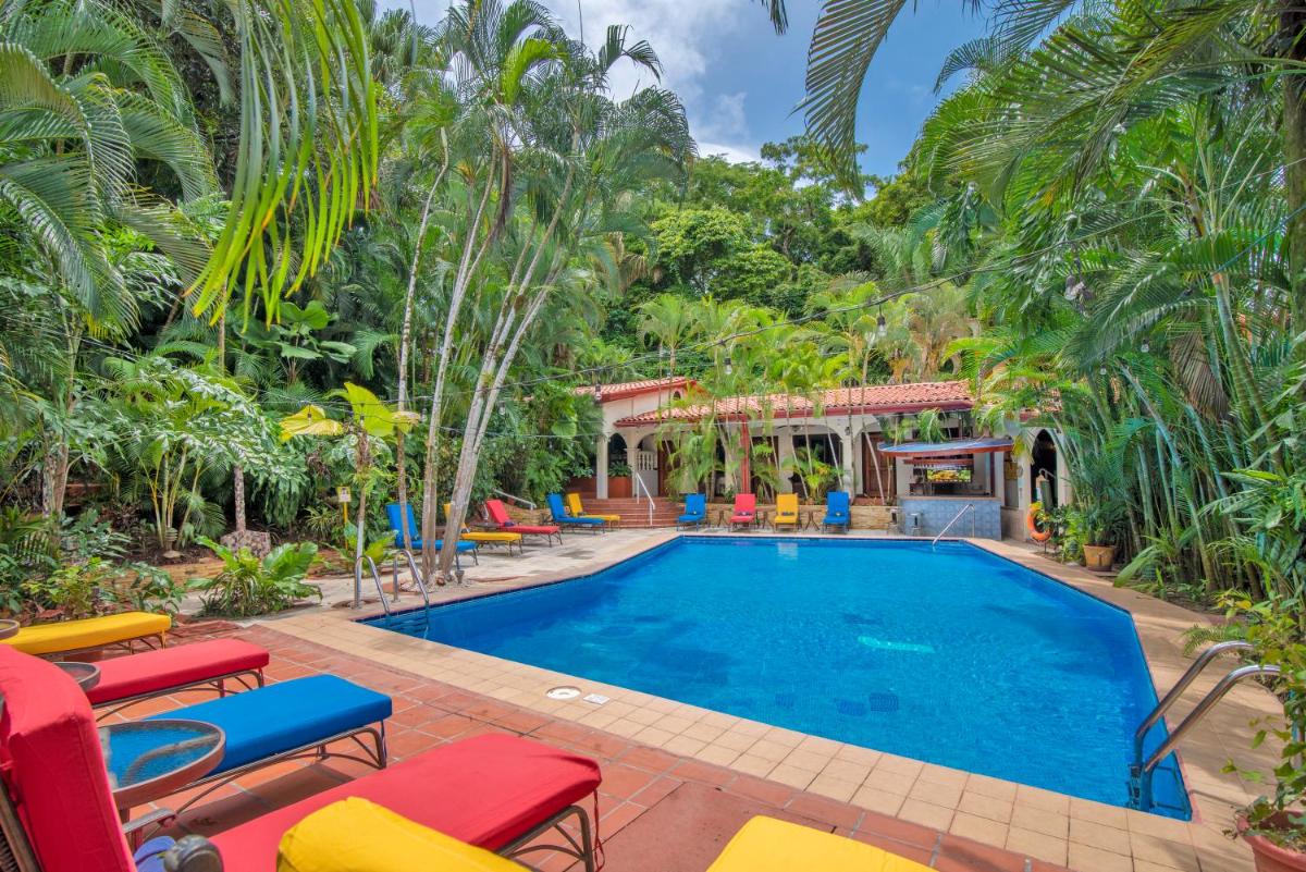 Hotel Villas Lirio - Housity