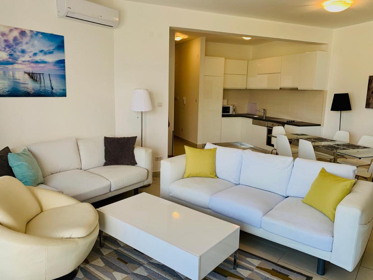 Lavender Bay Apartment B13 - Housity