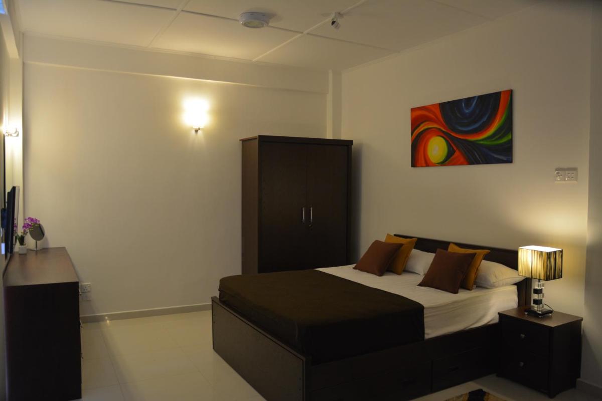 Panoramic Holiday Apartment - Luxury Studio | Nuwara Eliya - Housity