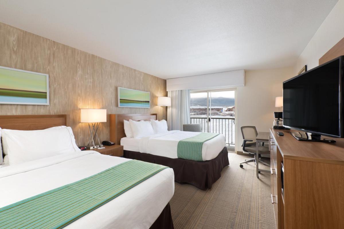 Holiday Inn Express Hotel & Suites Fraser Winter Park Area by IHG - Housity