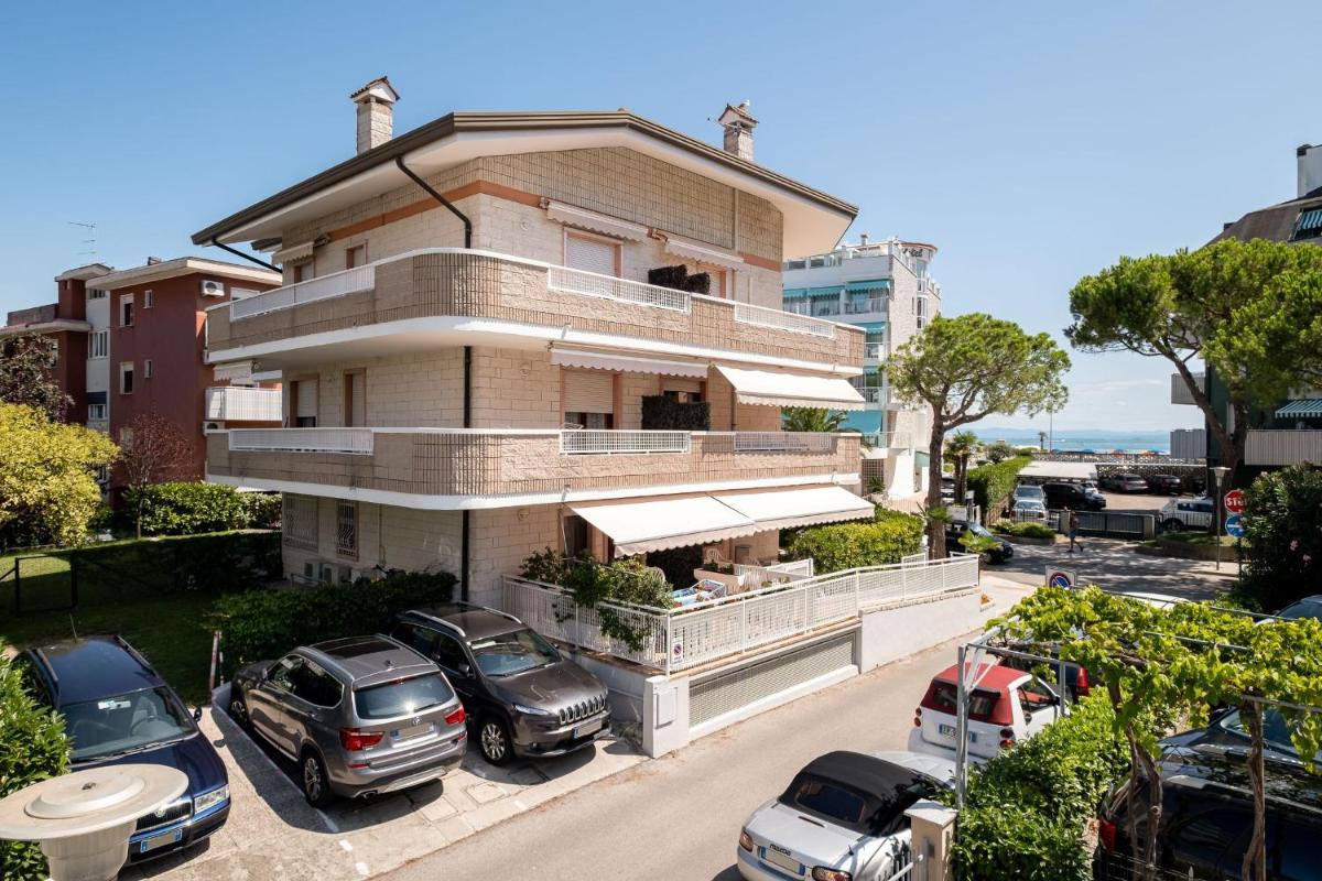 Appartamenti Lignano Sabbiadoro - Villa Ammiraglia - Housity