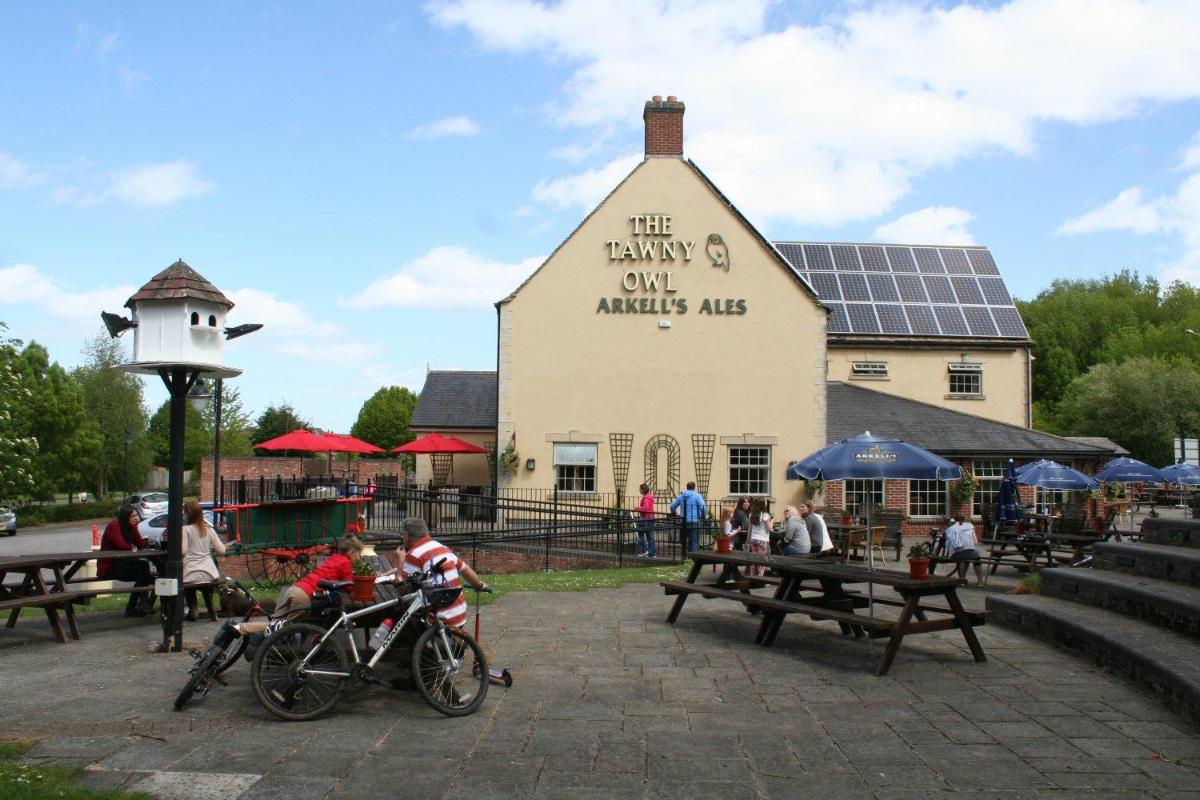 The Tawny Owl - Housity