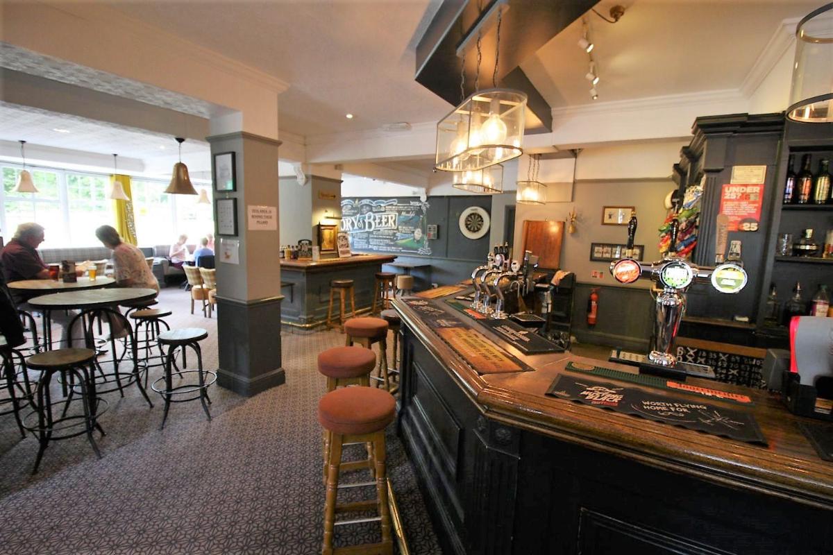 The Sun Inn - Housity