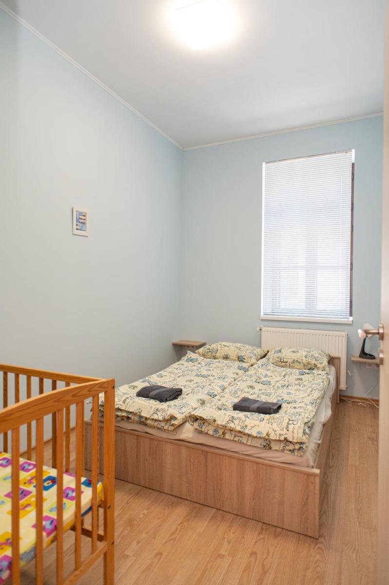 Elena Apart - Housity