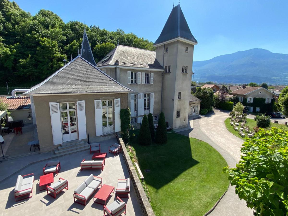 Vue générale sur la montagne ou vue sur la montagne depuis l'hôtel