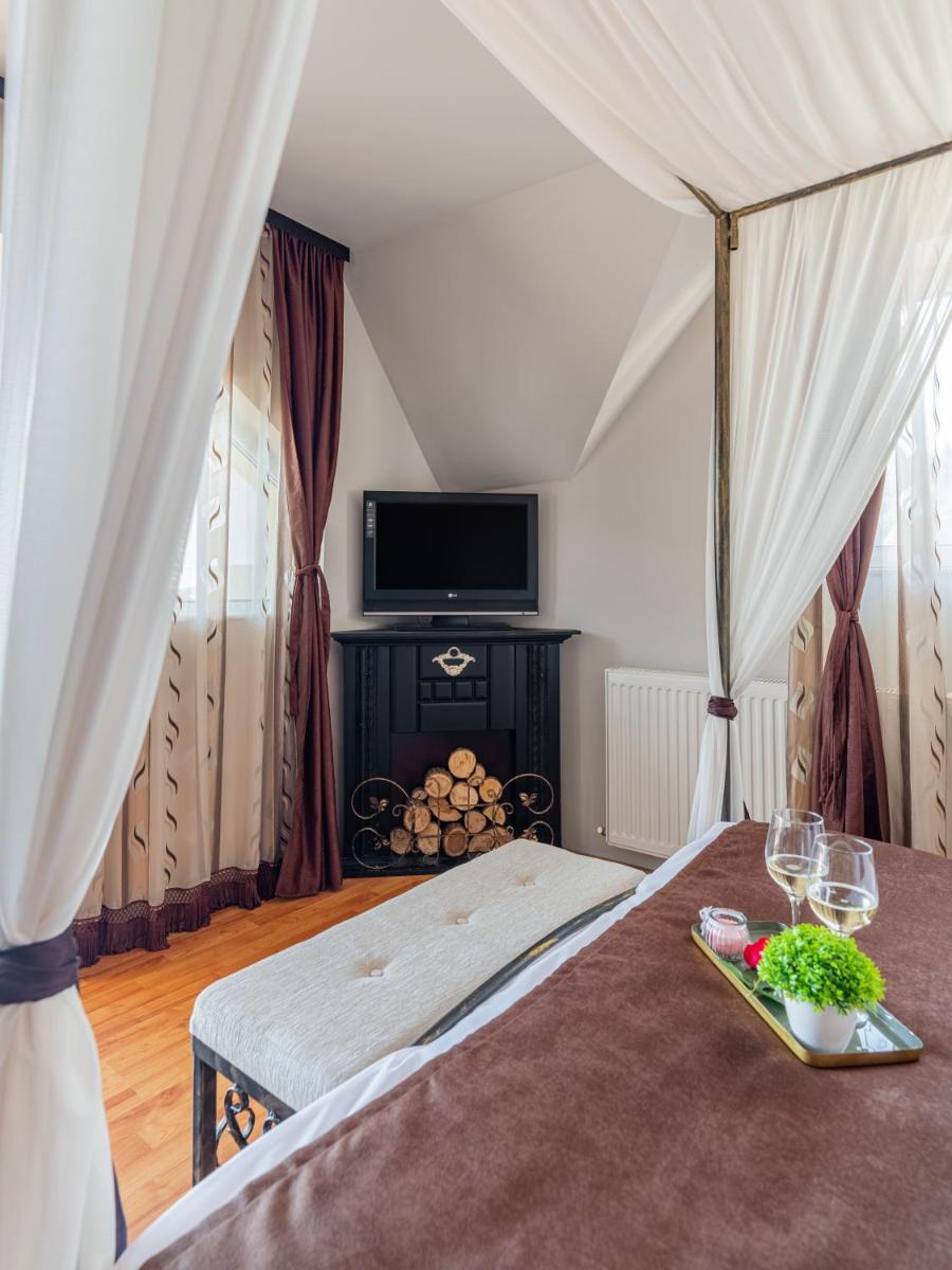 Rose Apartment - Hizvo